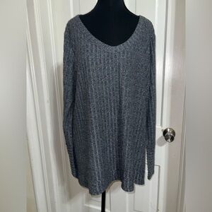 Women's‎ plus size 2X shirt, top Gray Knit Sweater Women's 2X